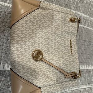 Michael Kors Shoulder Bag
